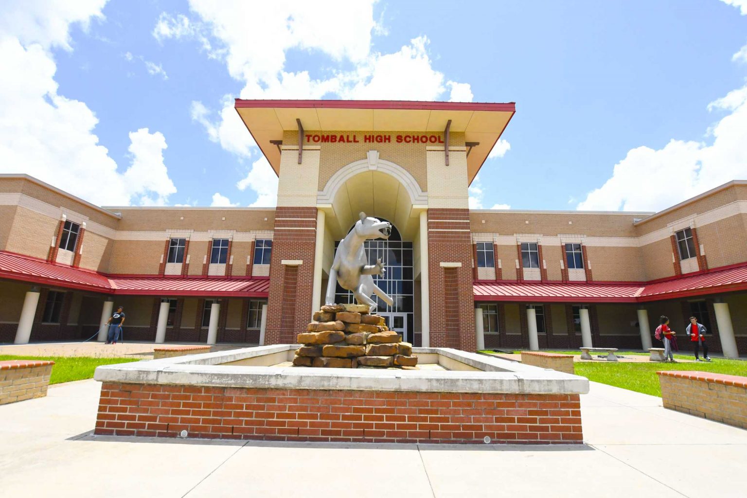 Tomball High Recognized with College Success Award Amira Resort